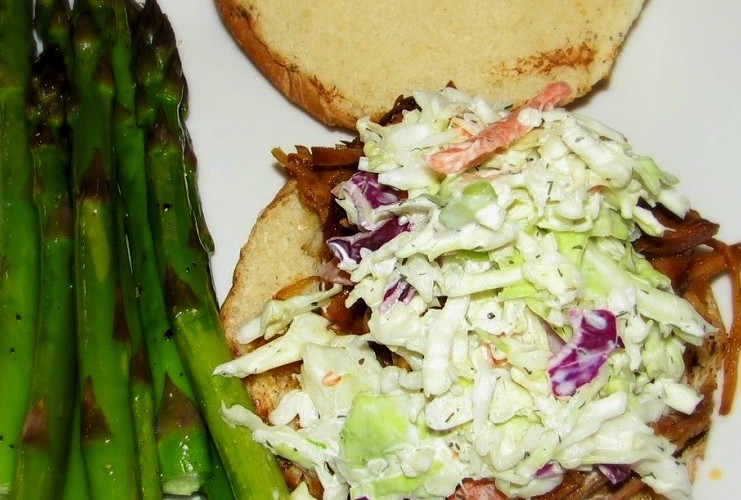 Do It All Working Mom - Slow Cooker Pulled Pork Sandwiches
