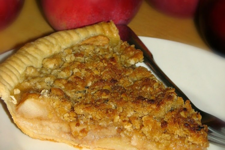 Apple Crisp Pie