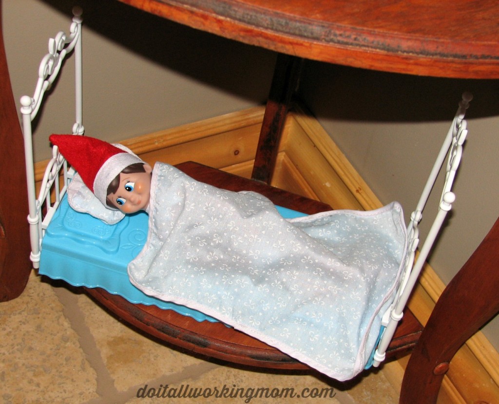 Christmas 10 easy elf on the shelf ideas