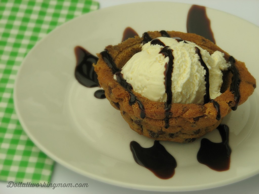 Do It All Working Mom - Chocolate Chip Cookie Bowl
