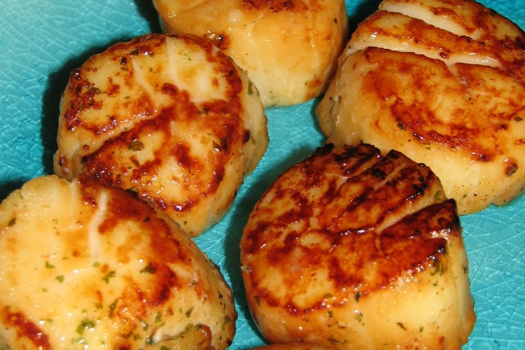 Do It All Working Mom - Pan Seared Scallops