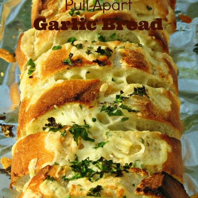 Easy Cheesy Pull Apart Garlic Bread