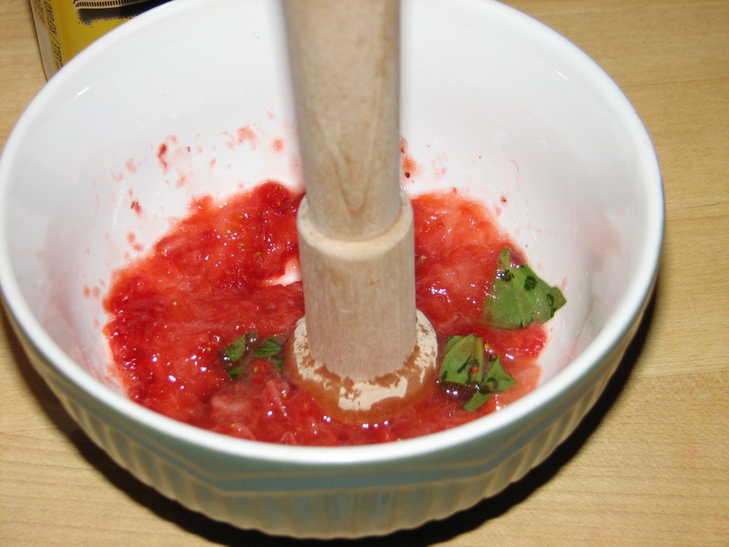 Strawberry Basil Gin and Tonic