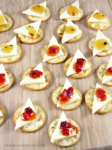 Aged cheddar and jelly appetizers