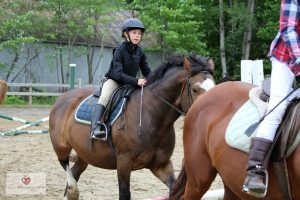 Benefits horseback riding for kids