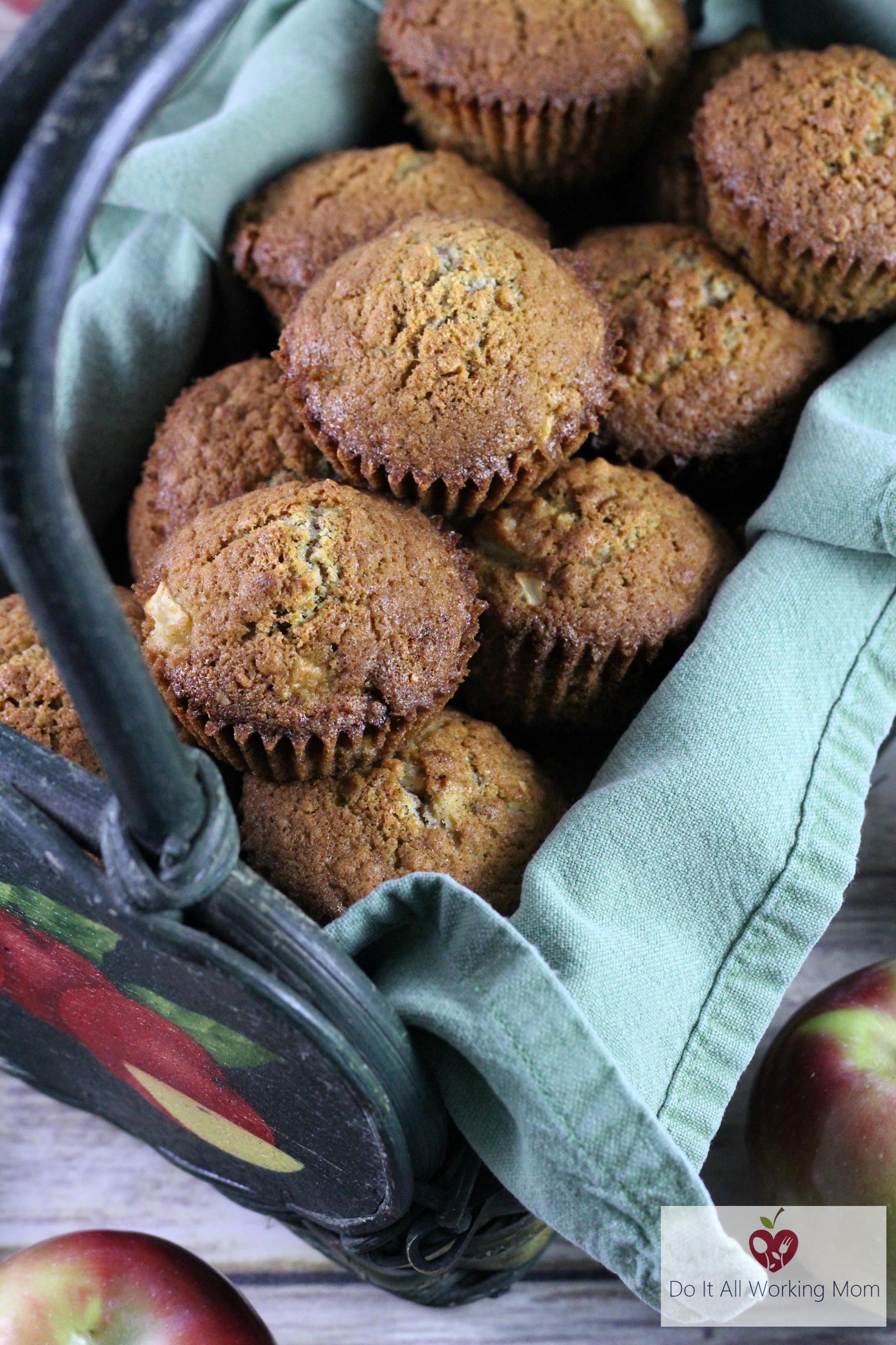 Apple Oatmeal Muffins