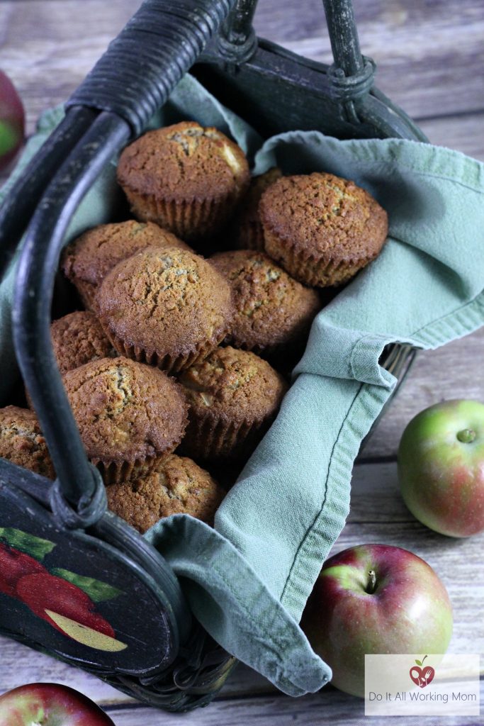 apple-oatmeal-muffins
